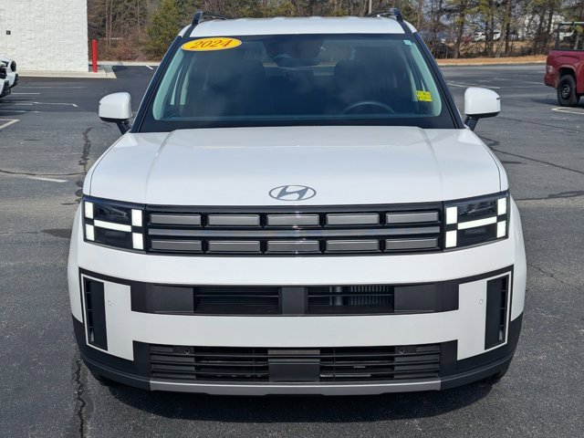 Used 2024 Hyundai Santa Fe SEL image 2