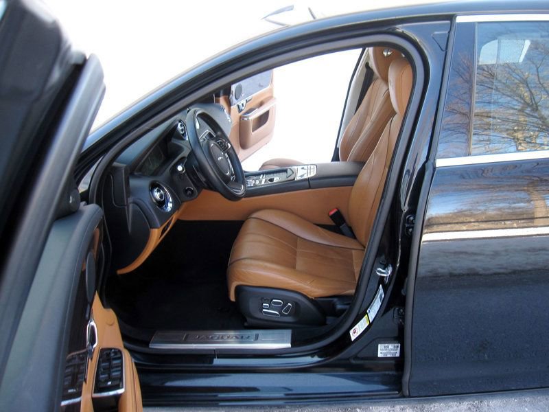 Used 2015 Jaguar XJ L Portfolio image 17