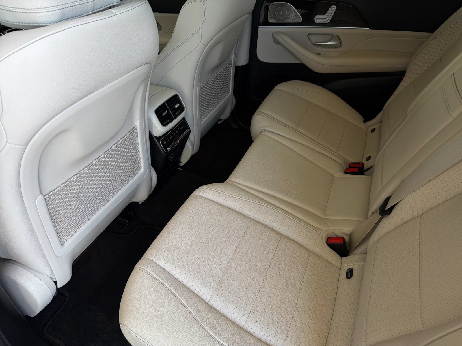 Used 2022 Mercedes-Benz GLS 450 4MATIC image 12