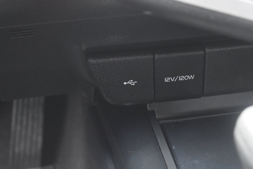 Used 2020 Toyota Camry LE FWD image 29
