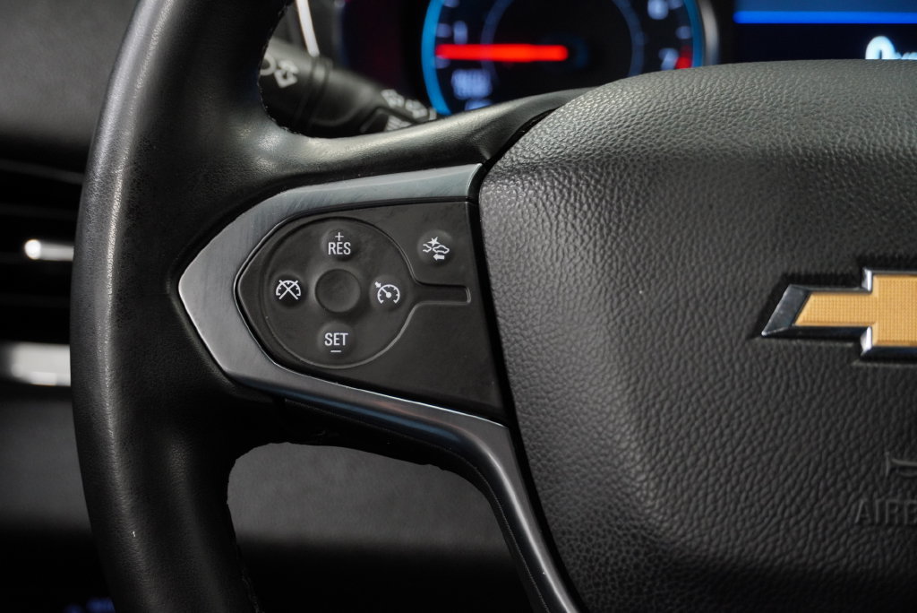 Used 2023 Chevrolet Traverse LT FWD image 36