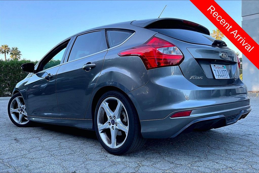 Used 2014 Ford Focus Titanium FWD image 6