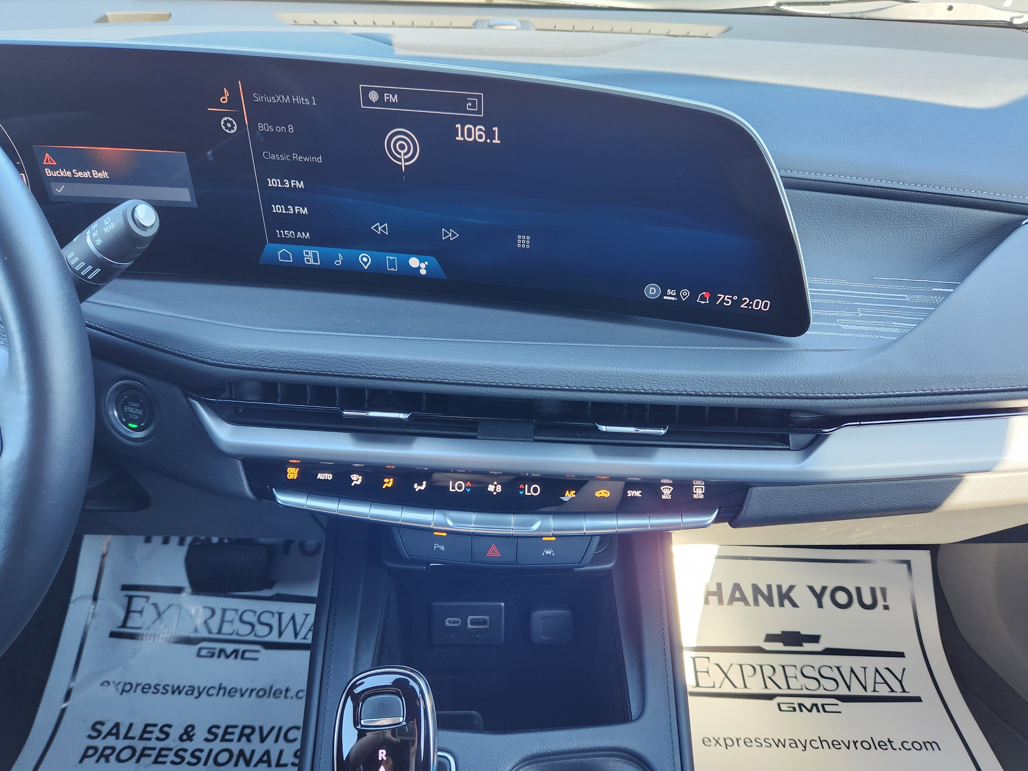 Used 2025 Cadillac XT4 Premium Luxury image 19