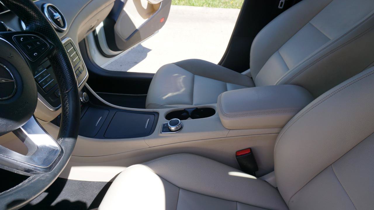 Used 2015 Mercedes-Benz CLA 250 image 19