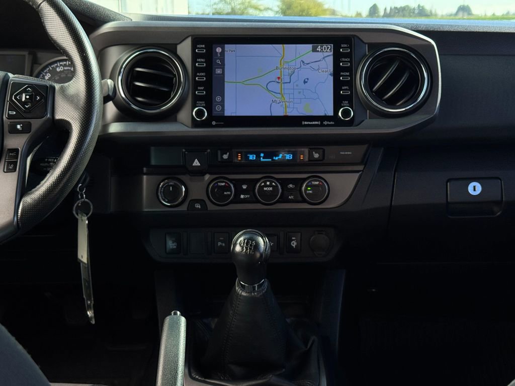 Used 2020 Toyota Tacoma TRD Off-Road w/ Technology Package AWD/4WD image 17