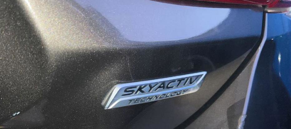 Used 2017 MAZDA MAZDA6 Sport FWD image 2