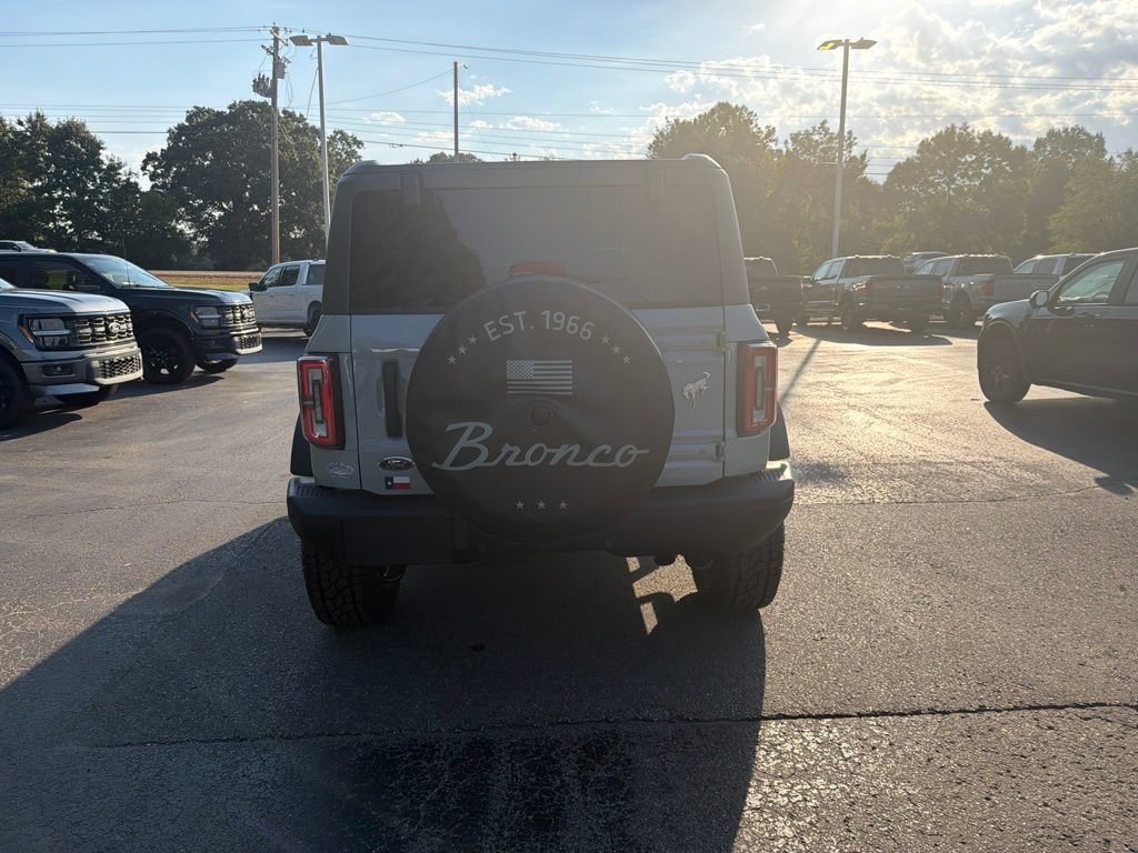 Used 2024 Ford Bronco Badlands AWD/4WD image 4