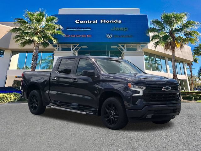 Used 2023 Chevrolet Silverado 1500 RST AWD/4WD image 2