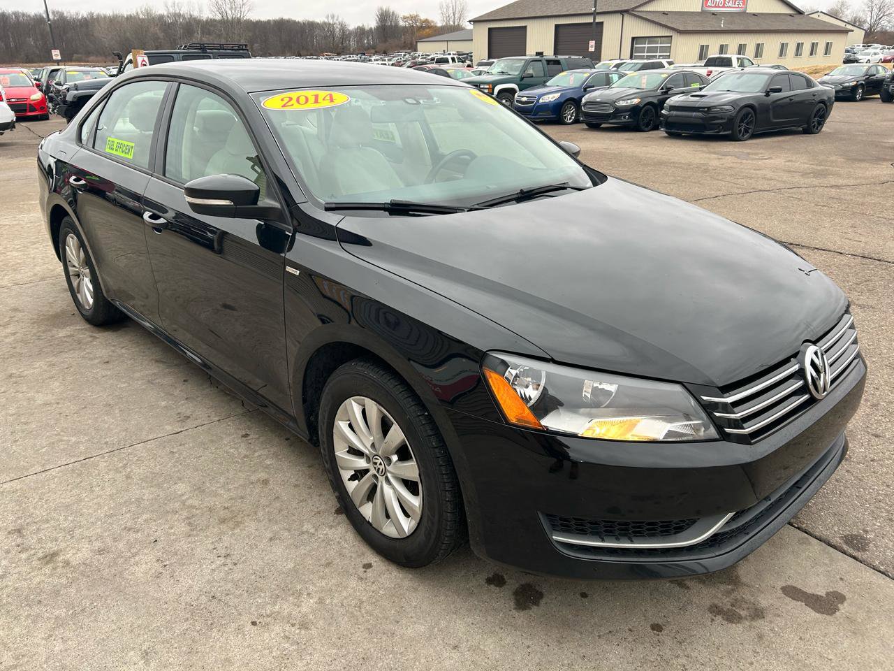 Used 2014 Volkswagen Passat 1.8T Wolfsburg Edition image 3