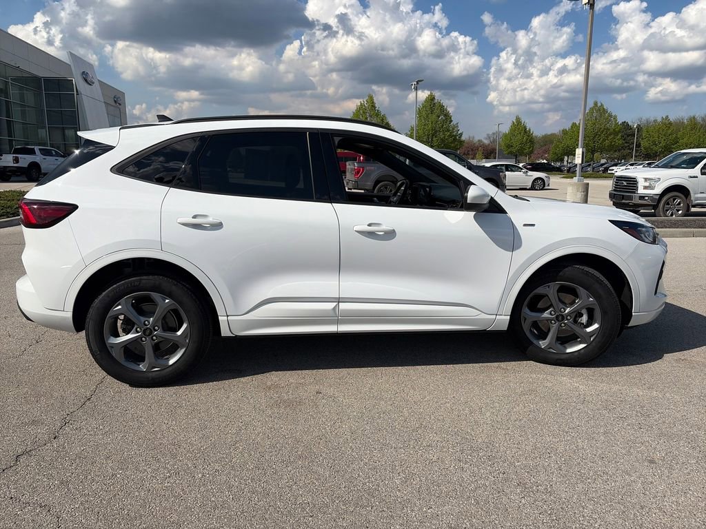 Used 2023 Ford Escape ST-Line Select w/ Tech Pack #1 AWD/4WD image 8