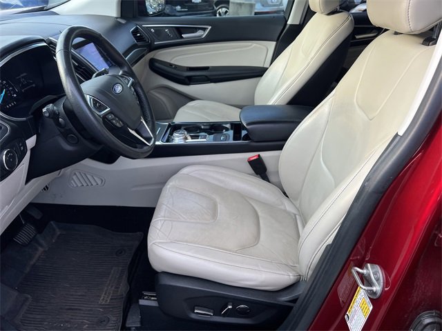 Used 2019 Ford Edge Titanium image 9