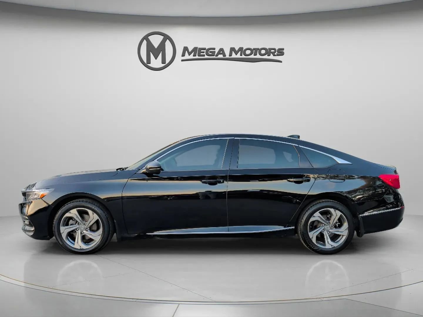 Used 2018 Honda Accord EX-L image 3