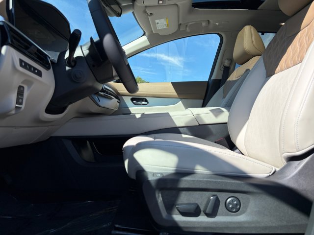 Used 2025 Nissan Murano Platinum AWD/4WD image 14