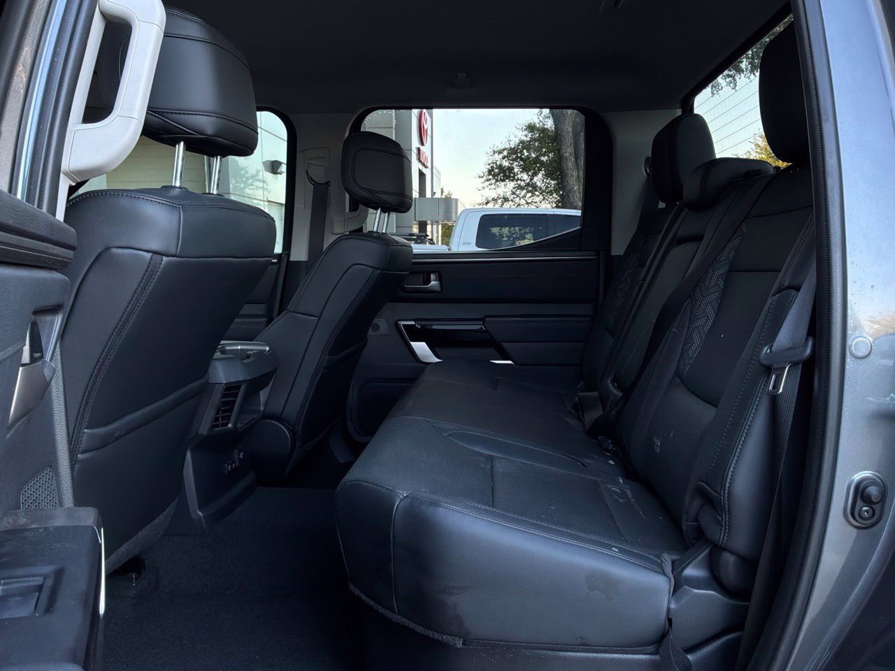 Used 2024 Toyota Tundra Limited AWD/4WD image 17
