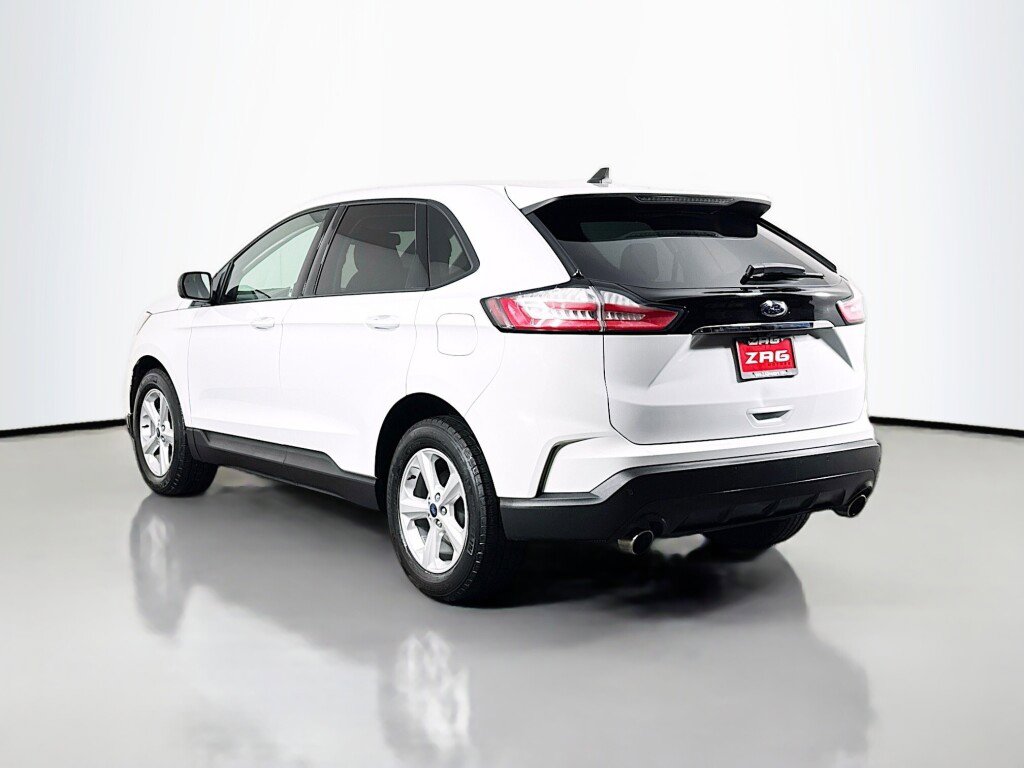 Used 2019 Ford Edge SE w/ SE Fleet Driver's Package FWD image 3