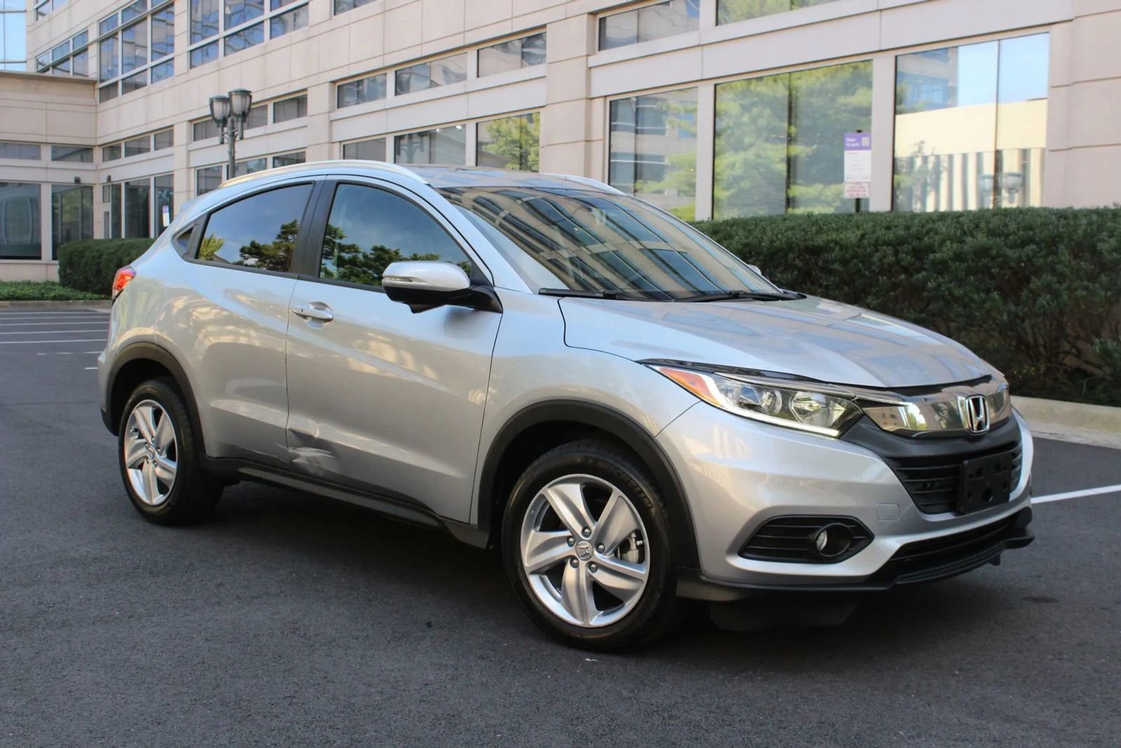Used 2020 Honda HR-V EX image 1
