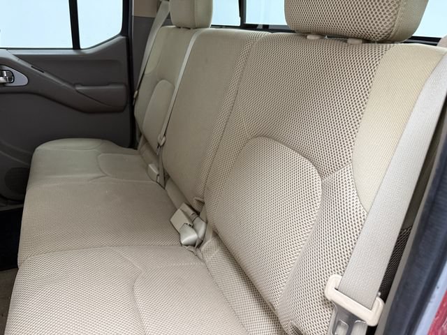 Used 2014 Nissan Frontier SV RWD image 13