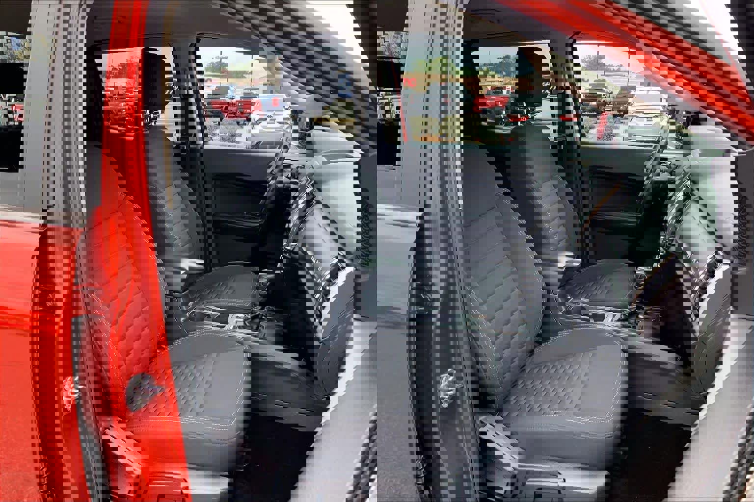 Certified 2022 Ford Ranger XLT w/ Equipment Group 301A Mid image 9