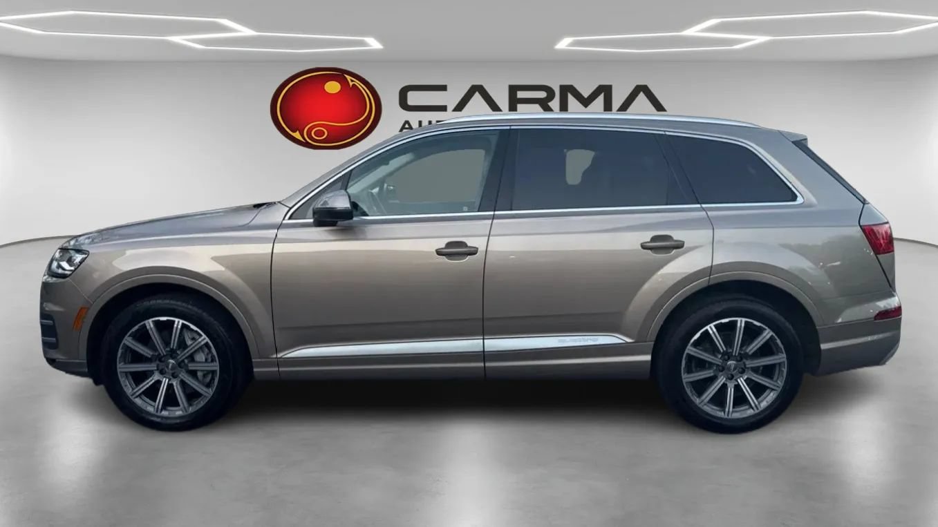 Used 2019 Audi Q7 3.0T Premium w/ Cold Weather Package AWD/4WD image 2