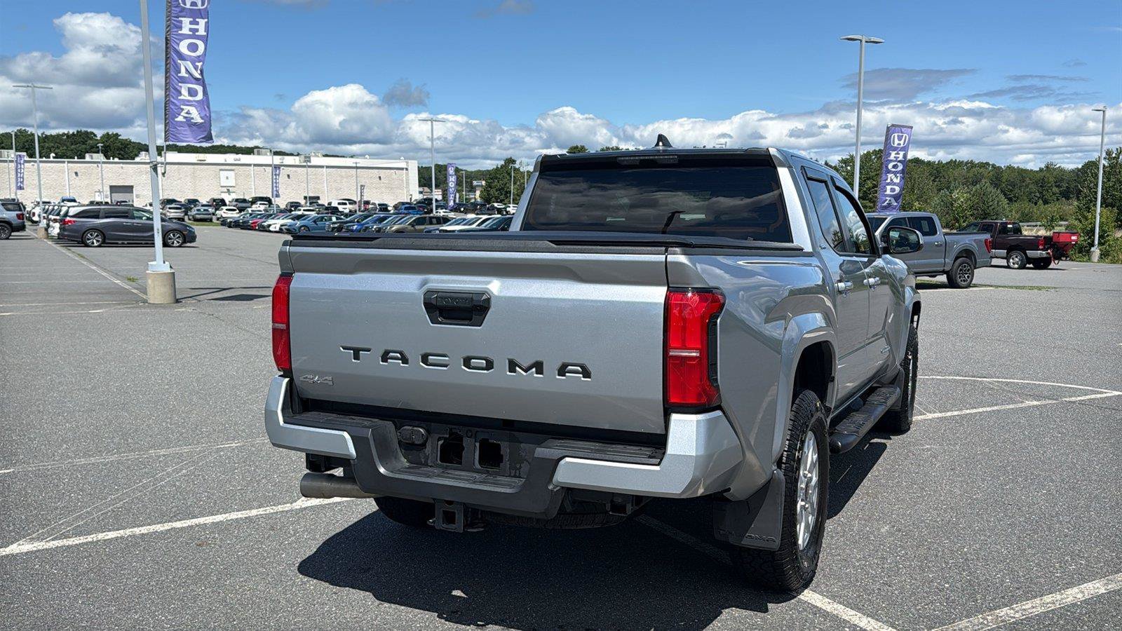 Used 2025 Toyota Tacoma SR5 AWD/4WD image 6