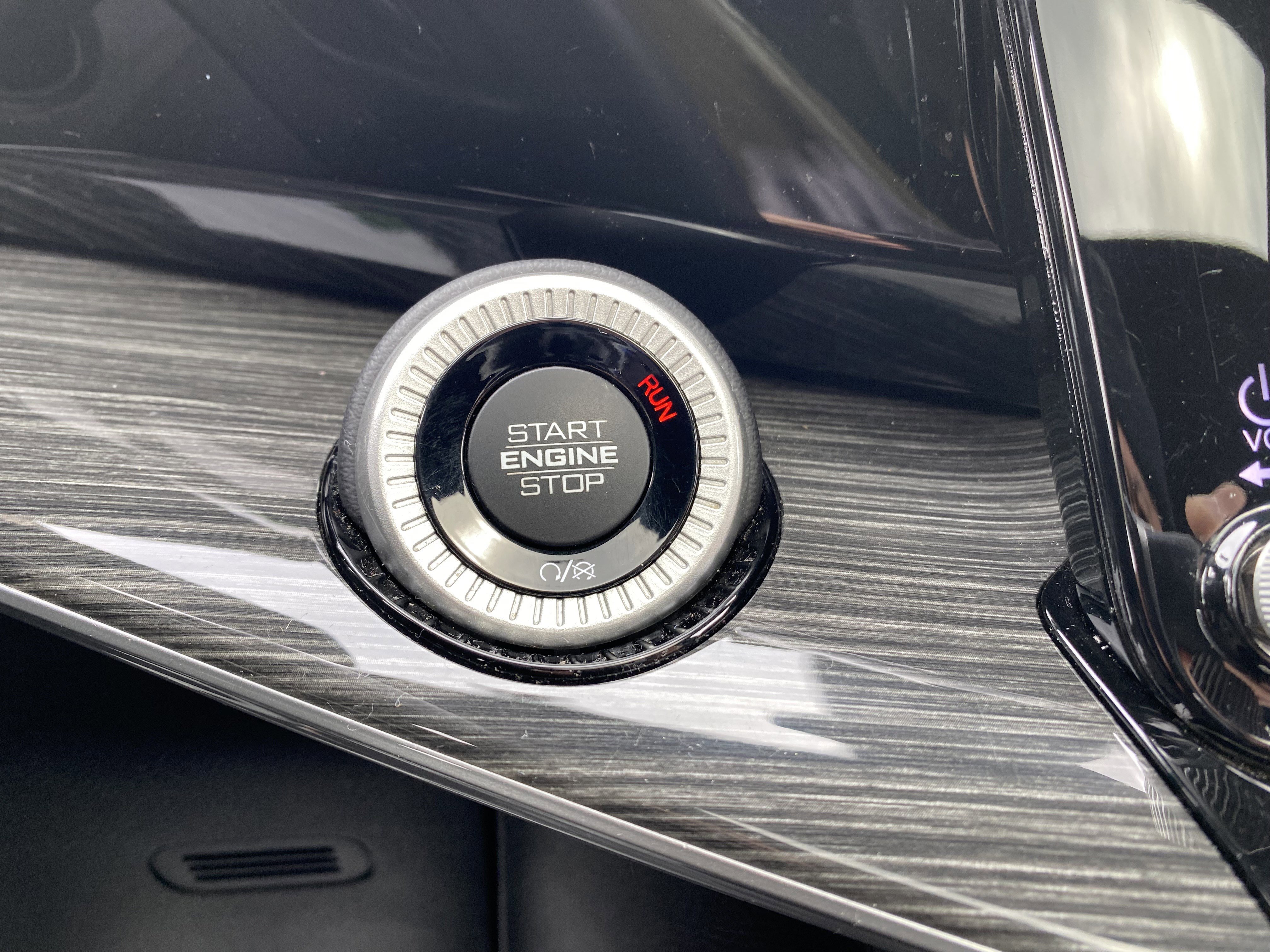 Used 2022 Jeep Wagoneer Series III w/ Premium Group I image 25