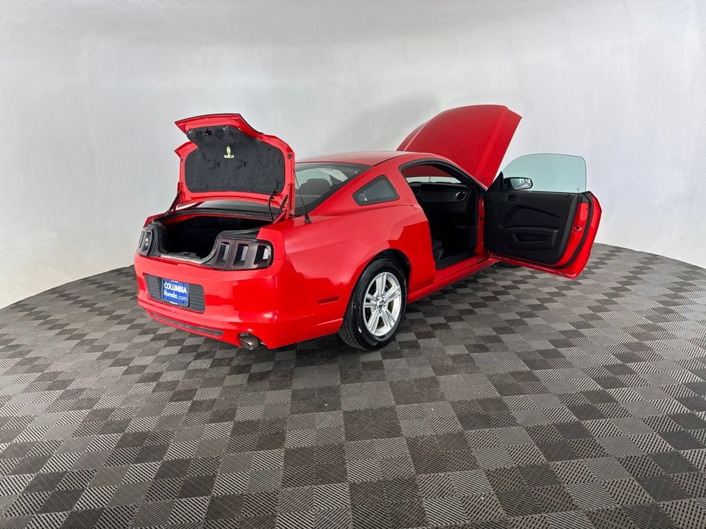 Used 2013 Ford Mustang Coupe RWD image 15
