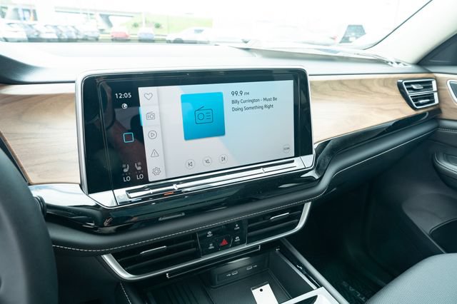 New 2026 Volkswagen Atlas SE FWD image 21