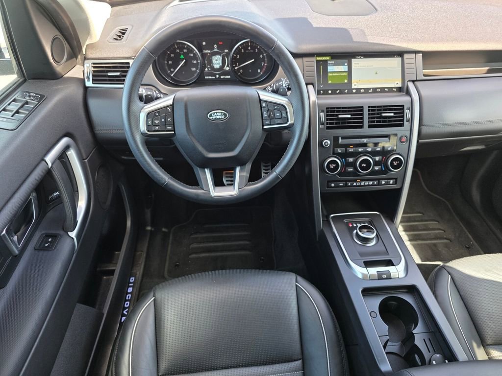 Used 2018 Land Rover Discovery Sport HSE Luxury image 13