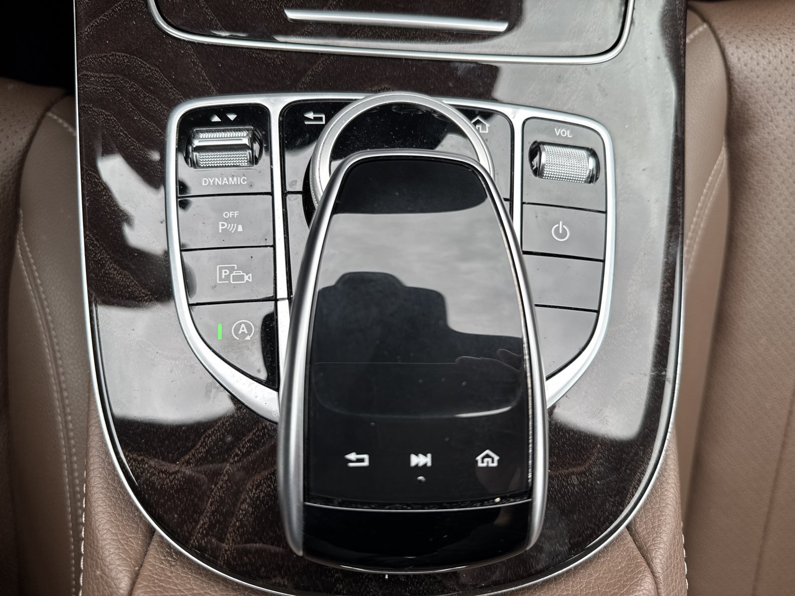 Certified 2020 Mercedes-Benz E 350 4MATIC Sedan image 18
