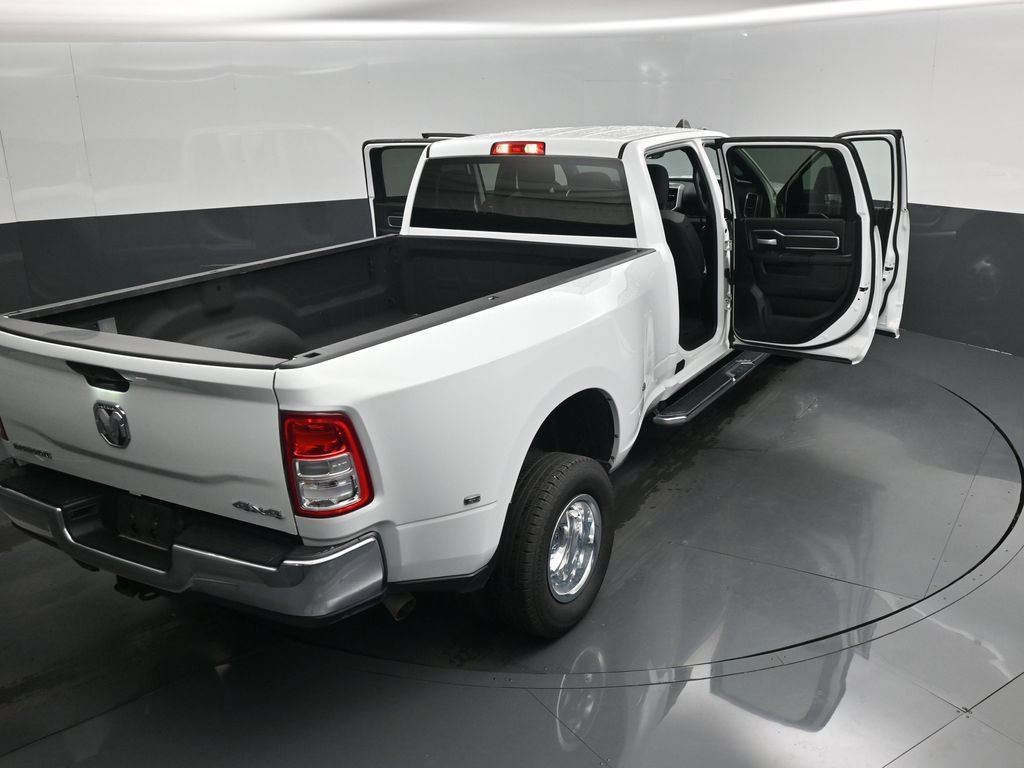 Used 2024 RAM 3500 Big Horn AWD/4WD image 29