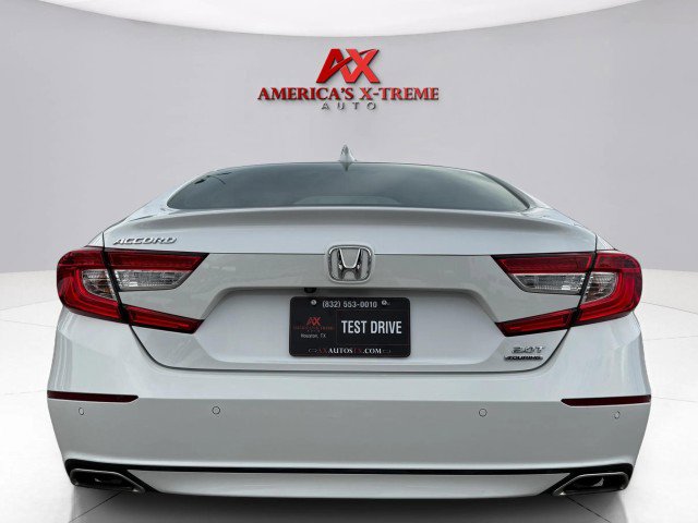Used 2018 Honda Accord Touring image 4