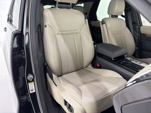 Used 2019 Land Rover Discovery HSE AWD/4WD image 42