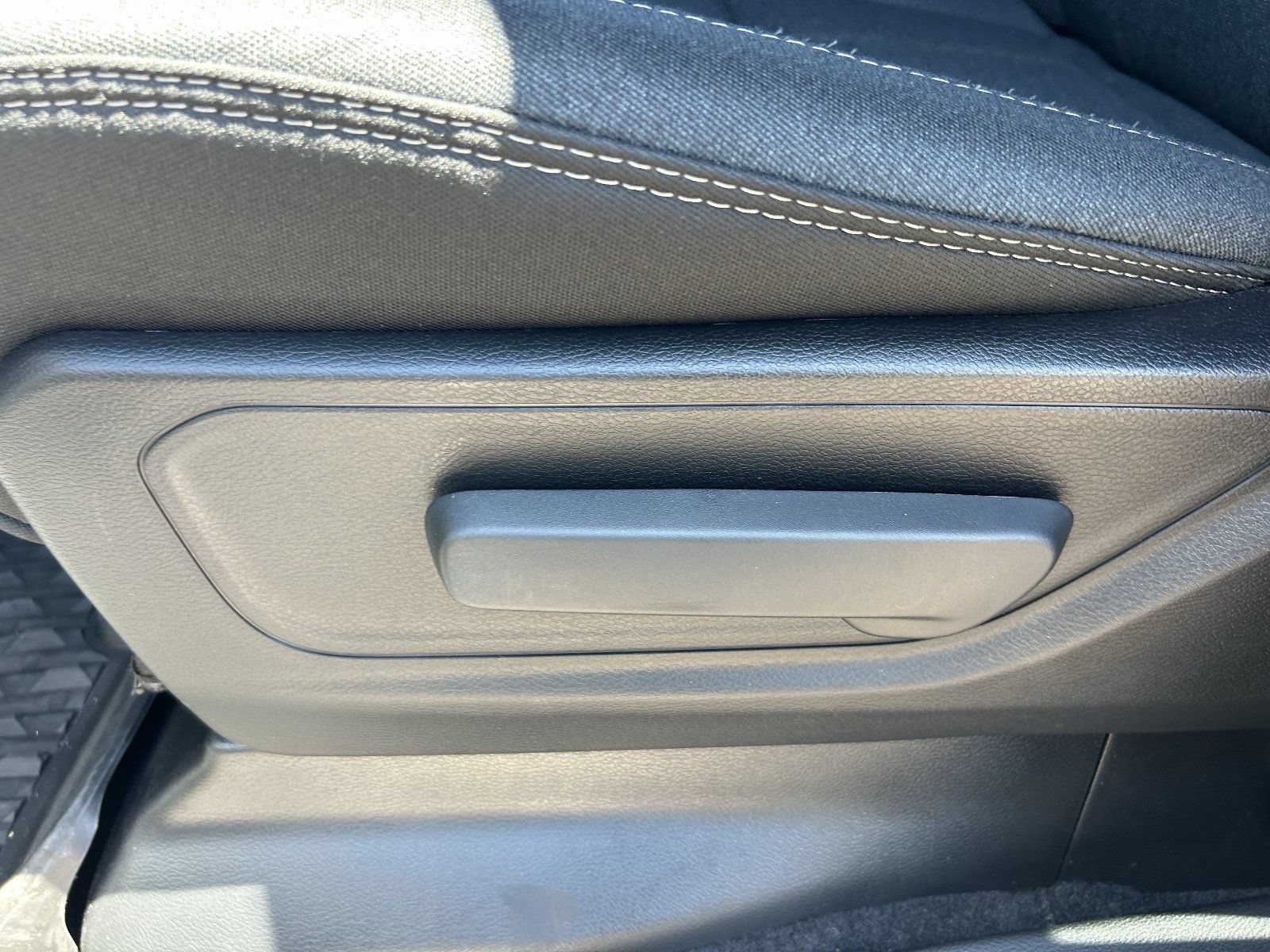 Used 2026 RAM 1500 Warlock AWD/4WD image 25