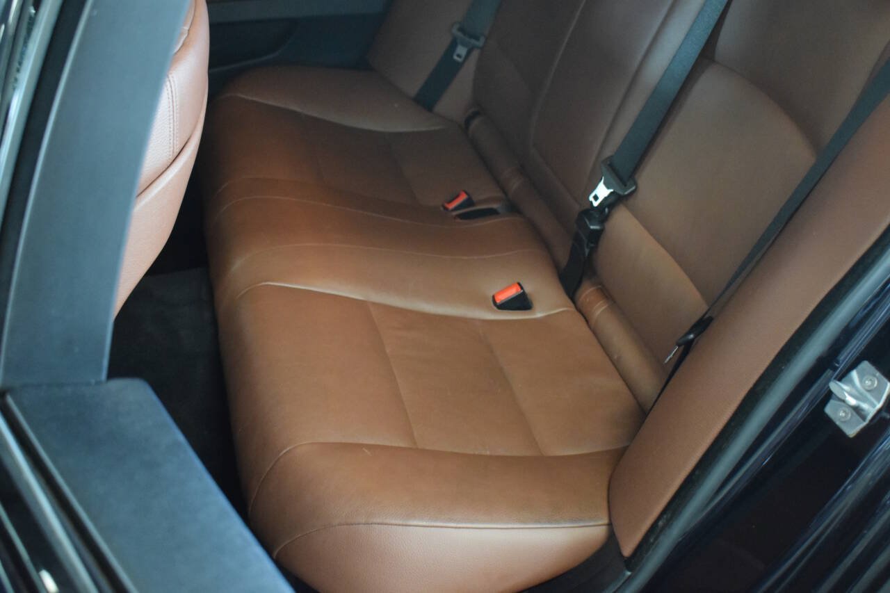 Used 2013 BMW 528i Sedan RWD image 70