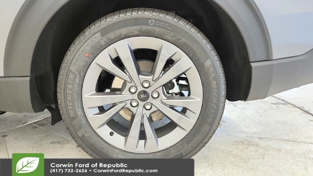 New 2026 Ford Explorer Active w/ Active Comfort Package AWD/4WD image 11
