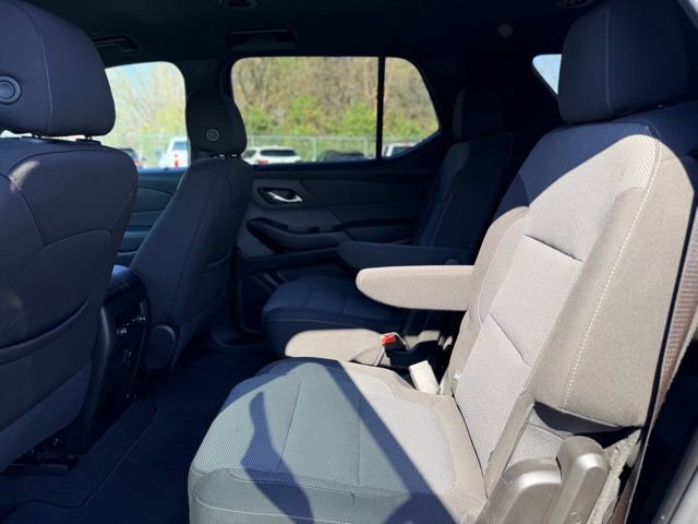 Used 2024 Chevrolet Traverse LT FWD image 24
