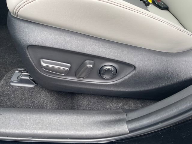 New 2025 Toyota RAV4 Limited image 41