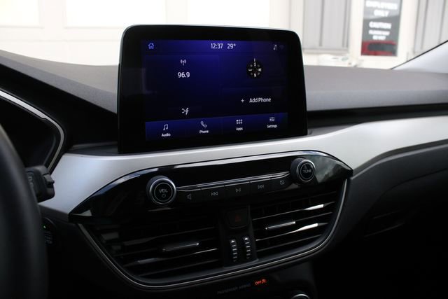 Used 2022 Ford Escape SE w/ Convenience Package image 16