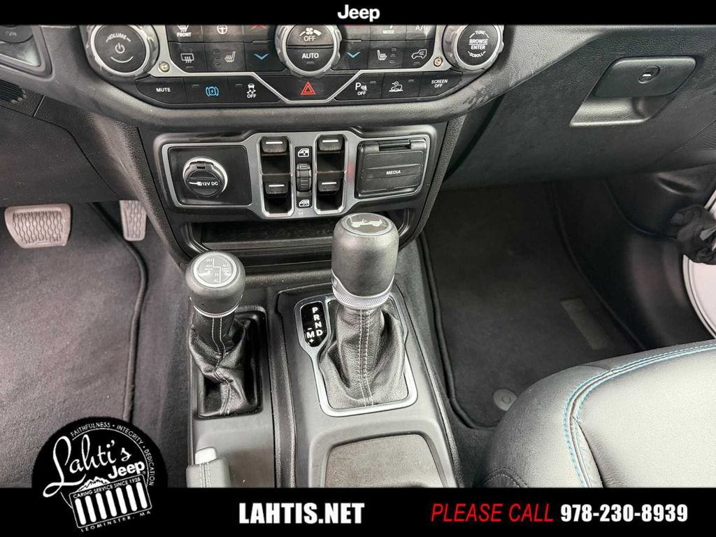 Used 2024 Jeep Wrangler High Altitude image 9