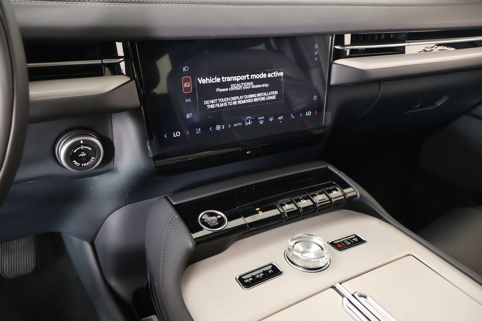 New 2026 Lincoln Navigator Reserve w/ Jet Appearance Package AWD/4WD image 6