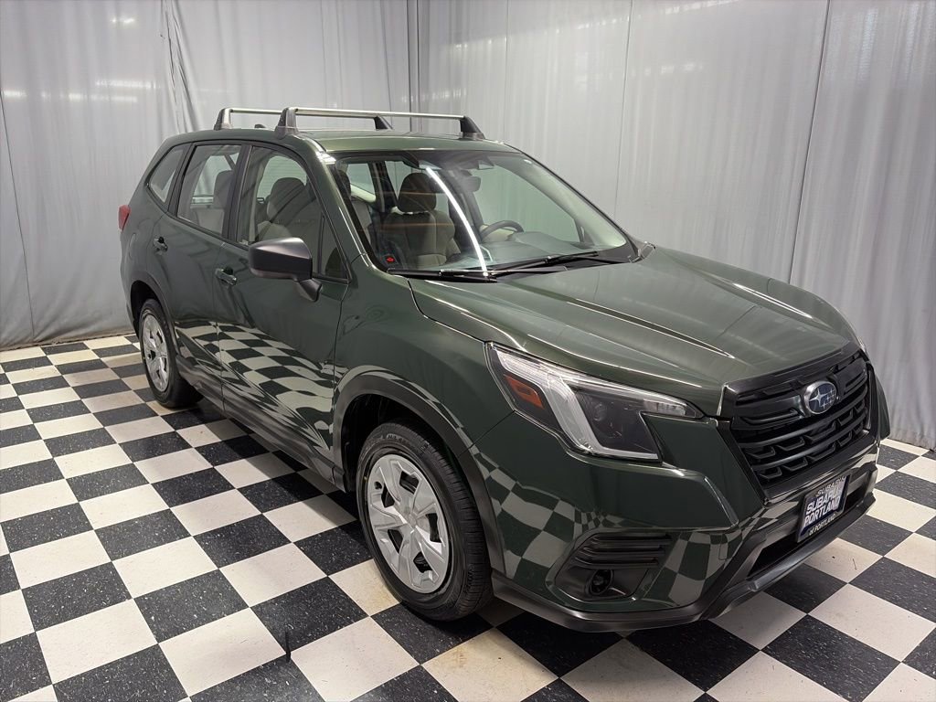 Certified 2023 Subaru Forester AWD/4WD image 3