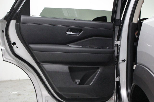 Used 2024 Nissan Pathfinder SL w/ SL Premium Package image 30