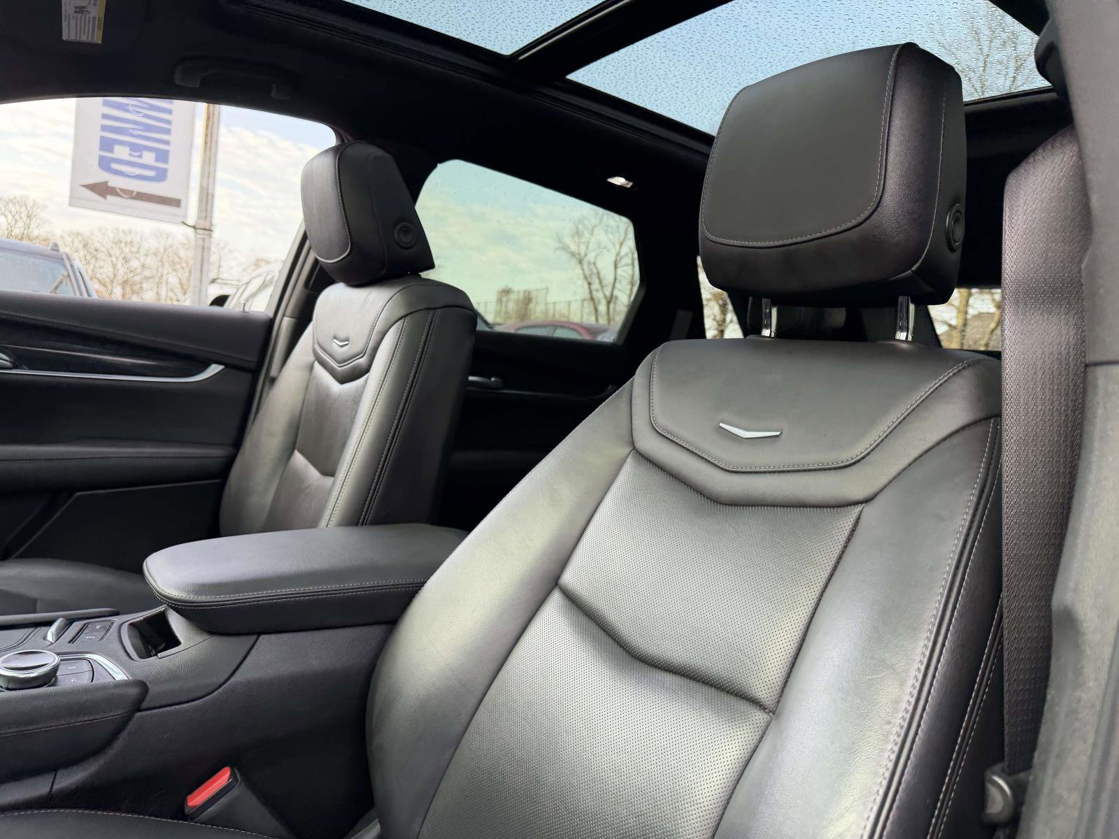 Certified 2023 Cadillac XT5 Premium Luxury image 9