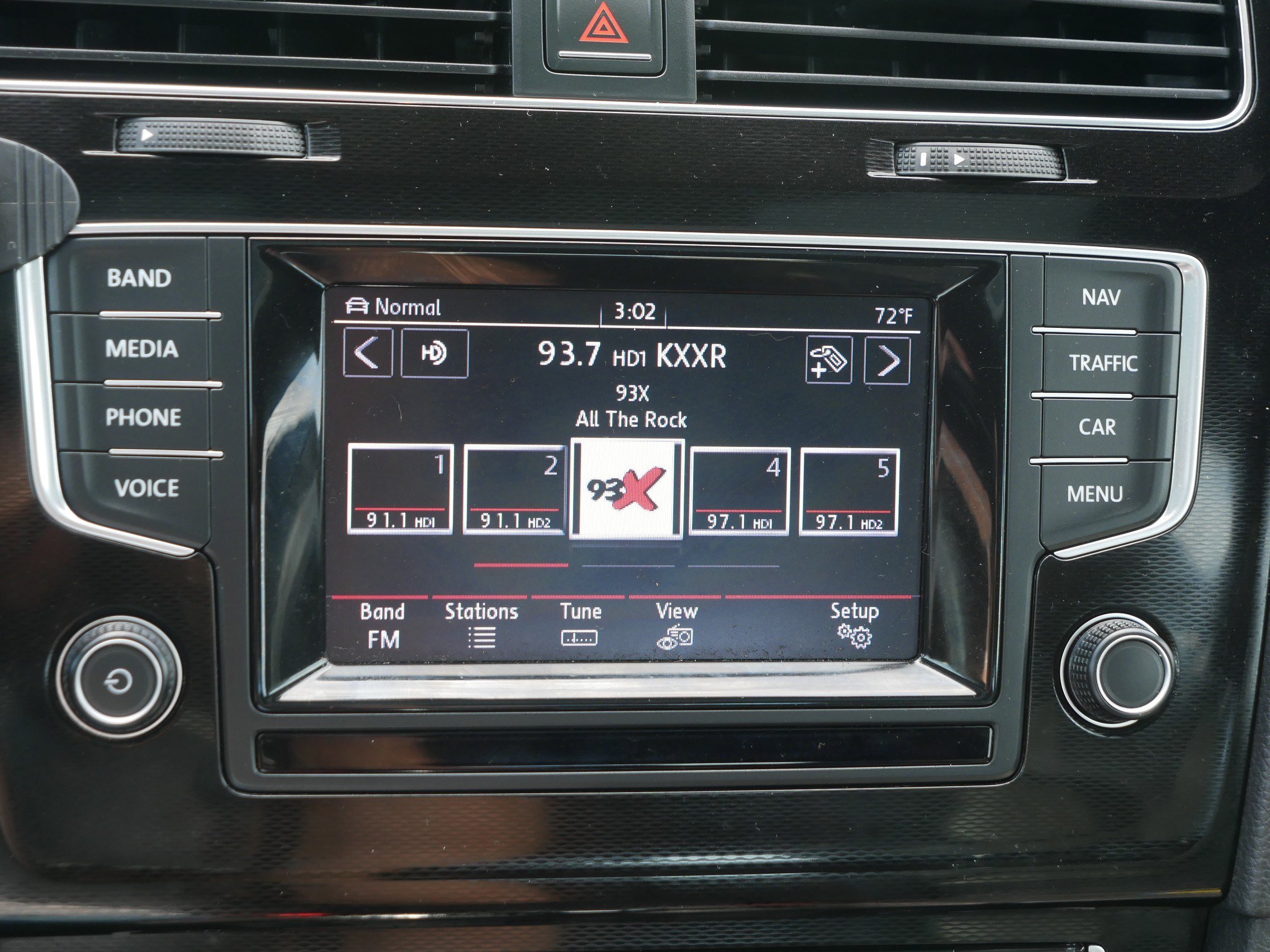 Used 2015 Volkswagen GTI S FWD image 22