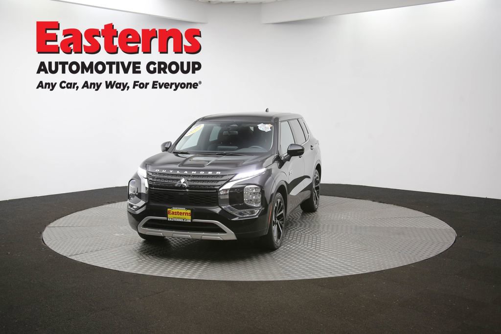 Used 2023 Mitsubishi Outlander SE image 55