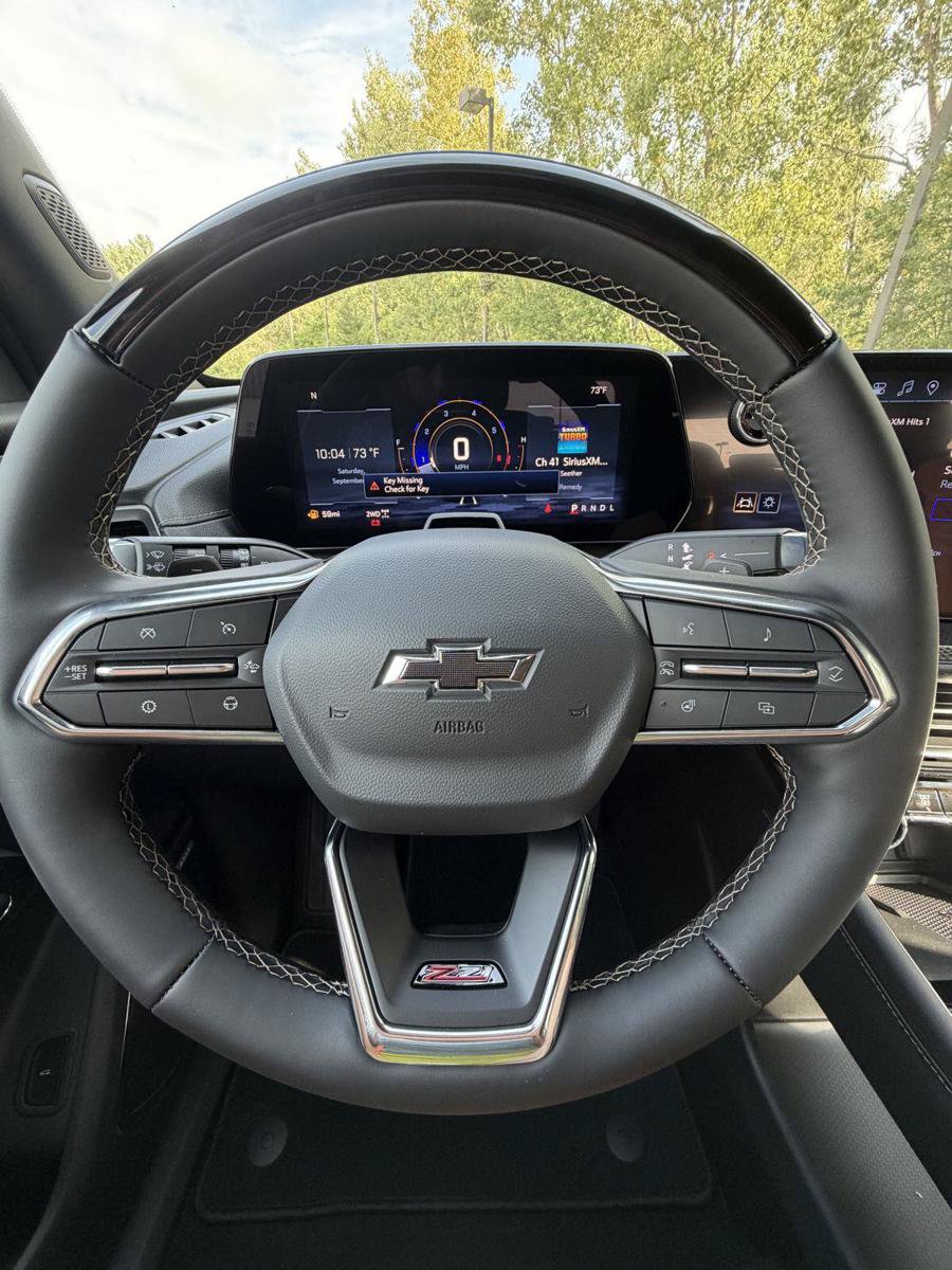 New 2027 Chevrolet Traverse Z71 w/ Enhanced Driving Package AWD/4WD image 4