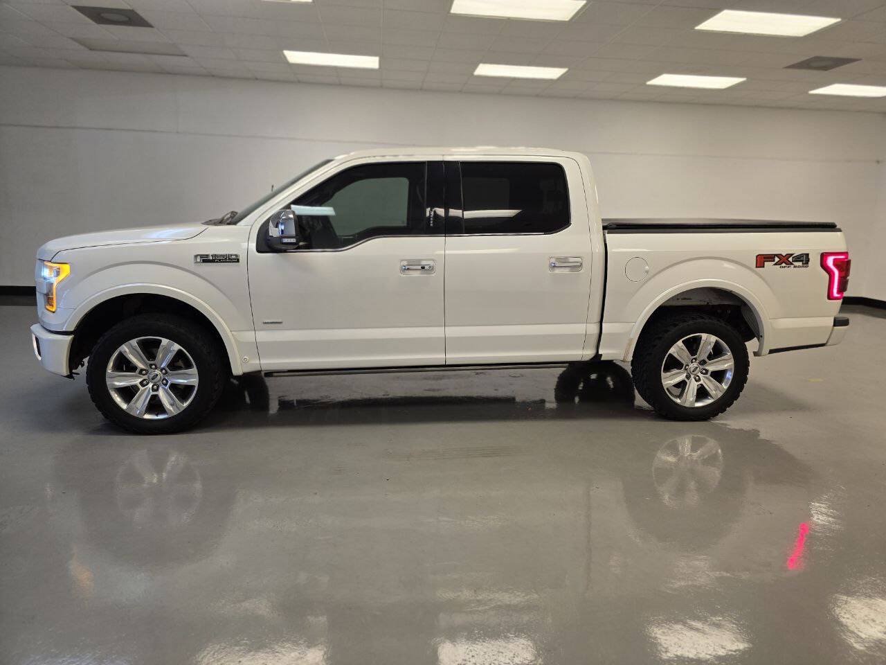 Used 2016 Ford F150 Platinum w/ Equipment Group 701A Luxury AWD/4WD image 5