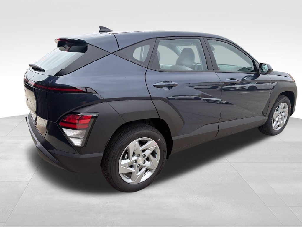 New 2027 Hyundai Kona SE FWD image 7