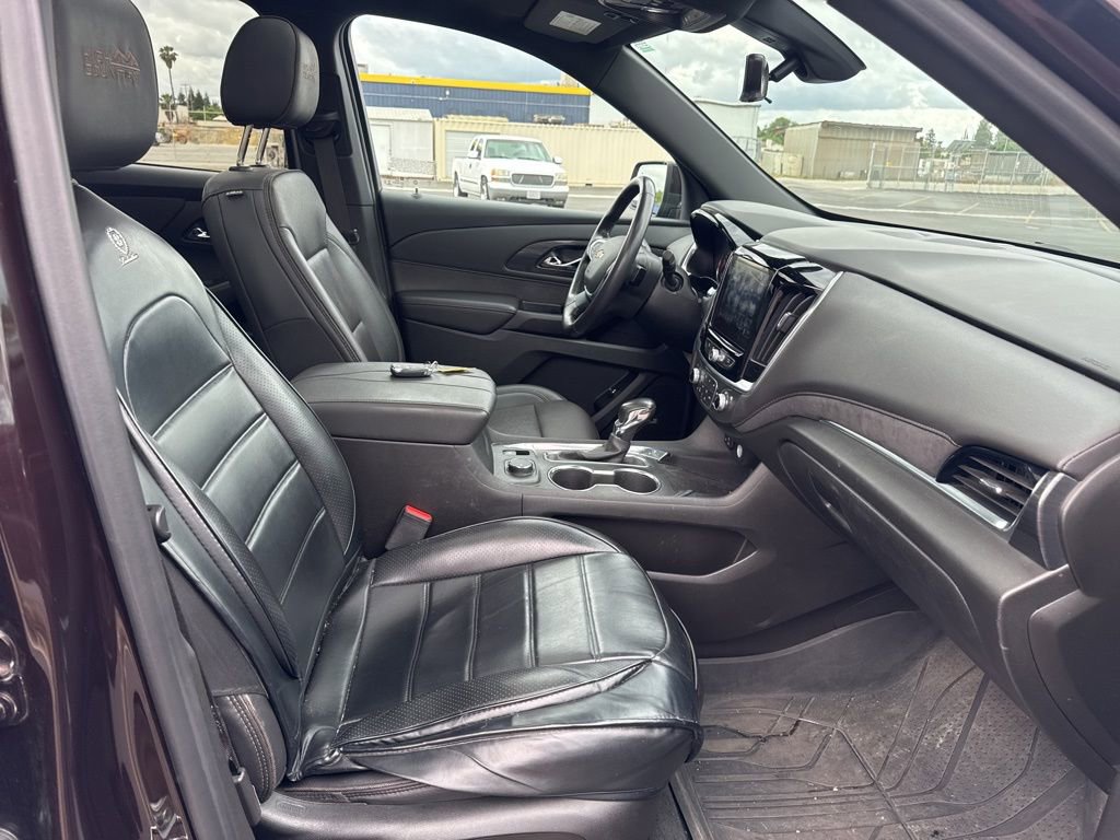 Used 2022 Chevrolet Traverse High Country w/ LPO, Floor Liner Package image 10
