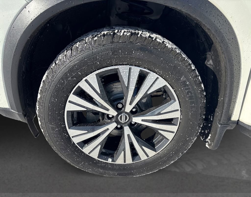 Used 2021 Nissan Rogue SV image 12